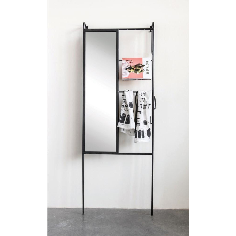 Metal Wall Mirror W/Ladder