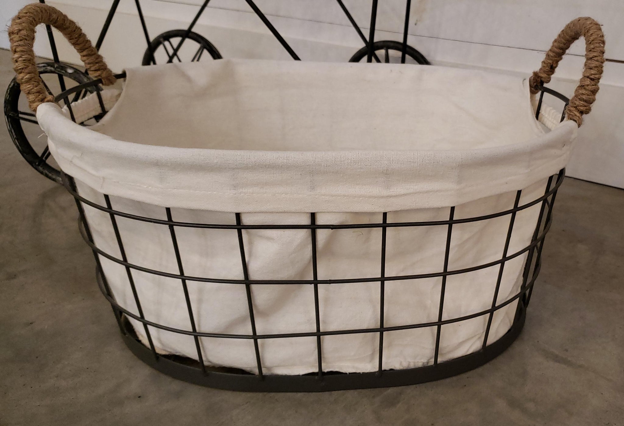 Small Wire Storage Basket